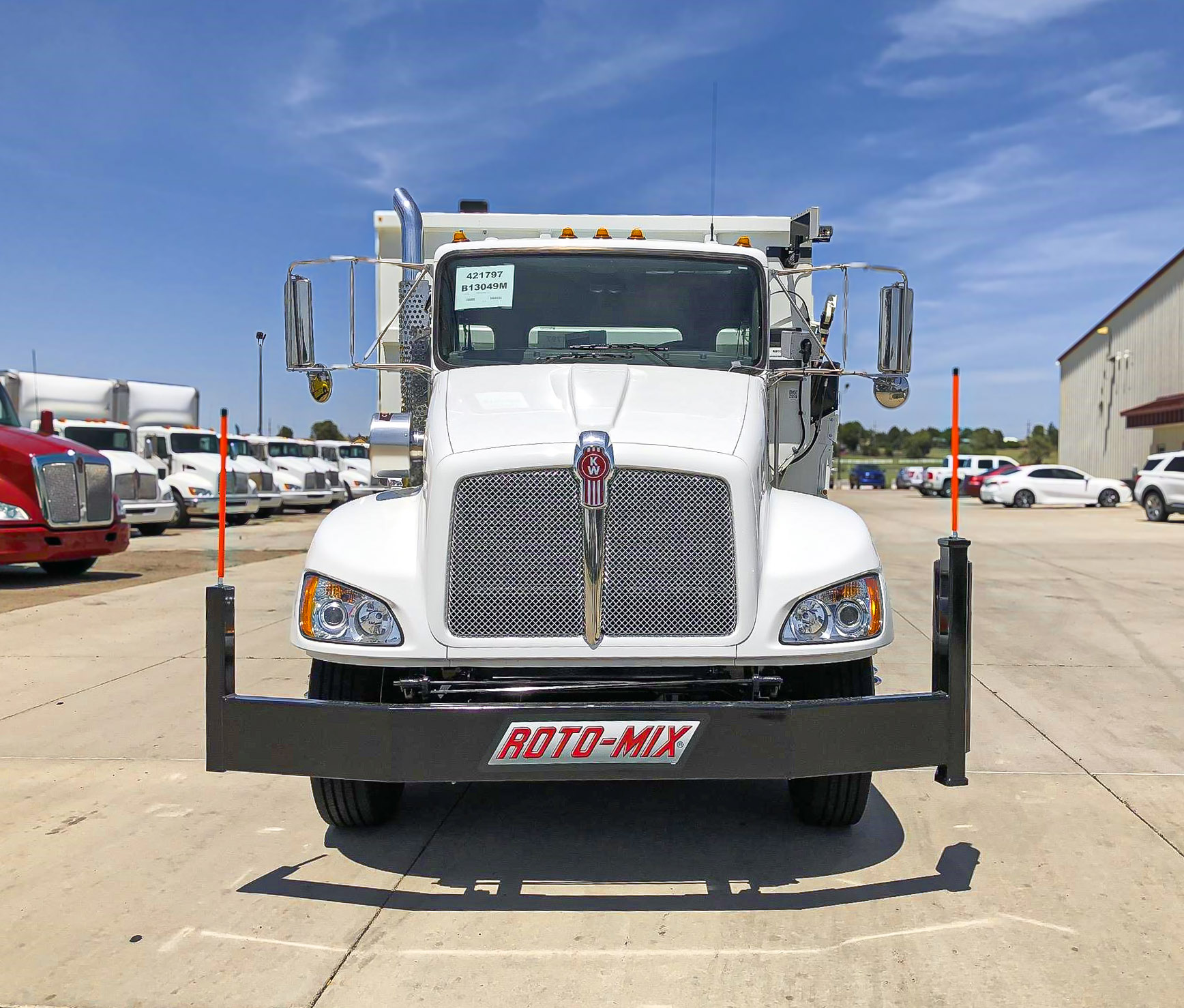 2021 KENWORTH T370 - image 2 of 6