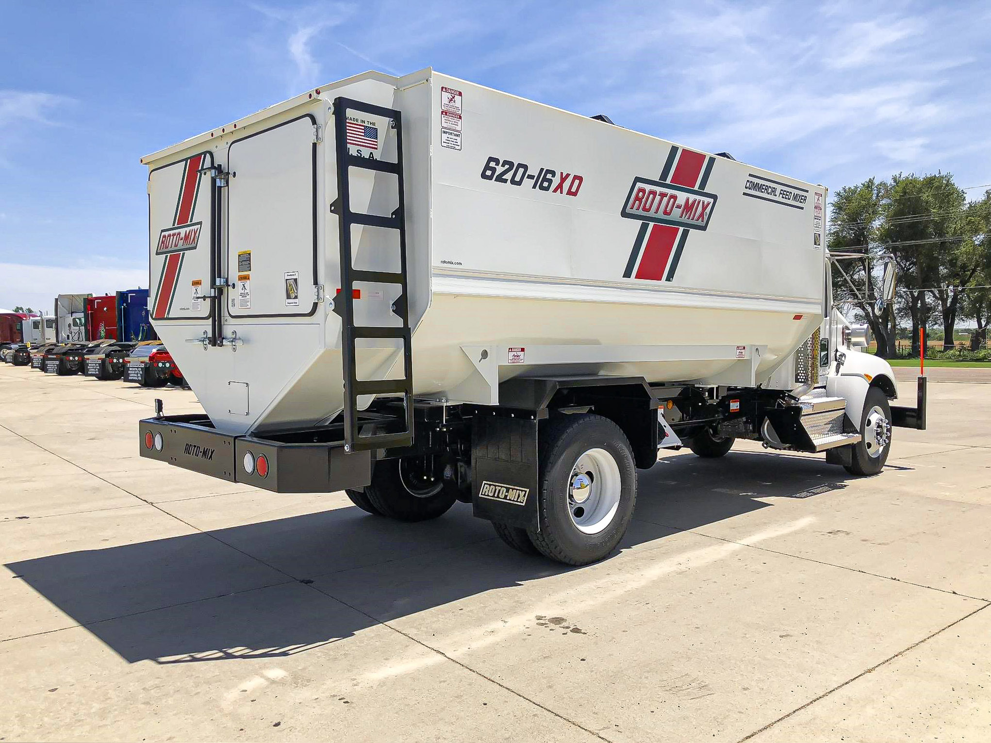 2021 KENWORTH T370 - image 5 of 6