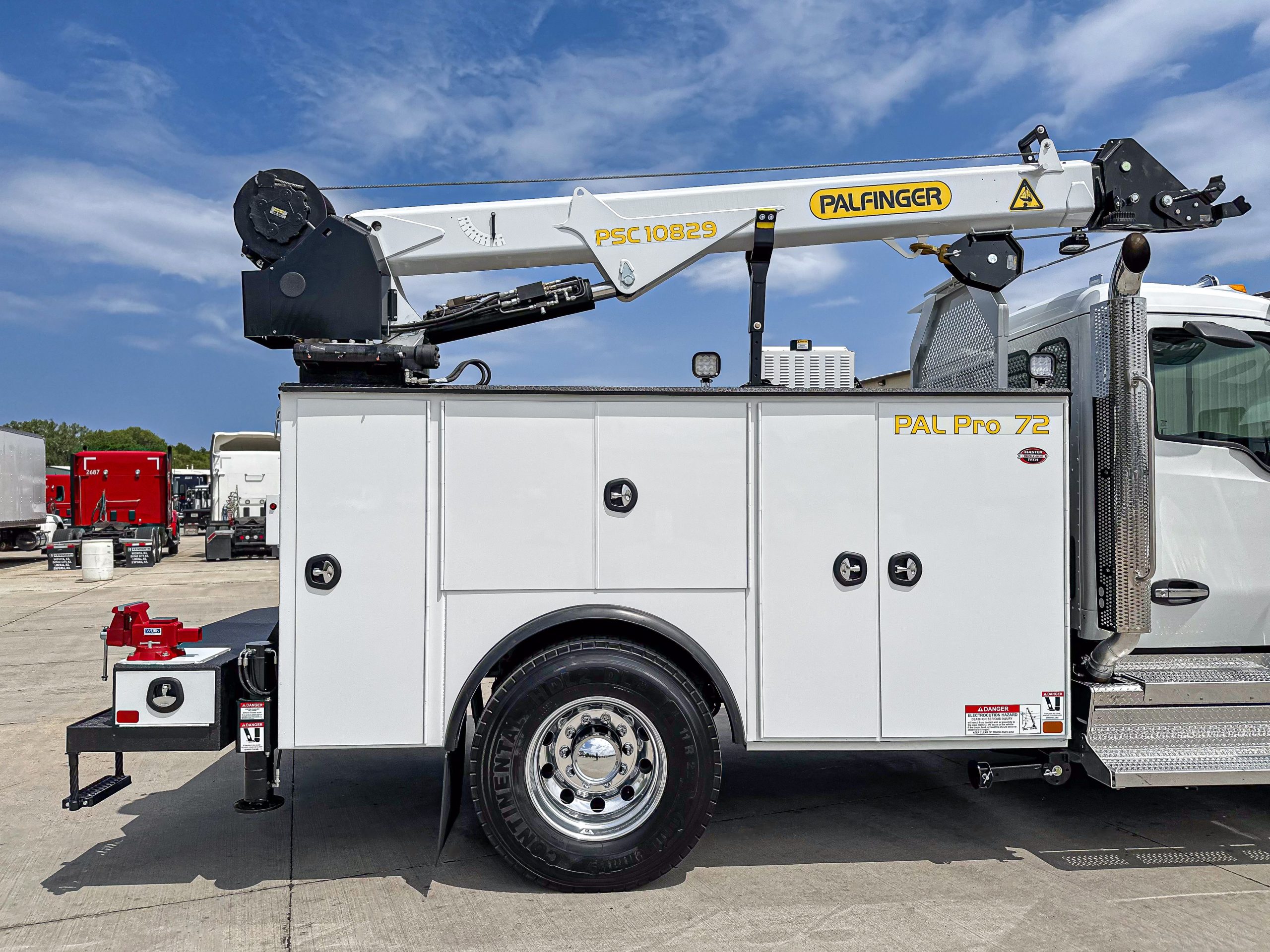 2025 KENWORTH T280 - image 5 of 6