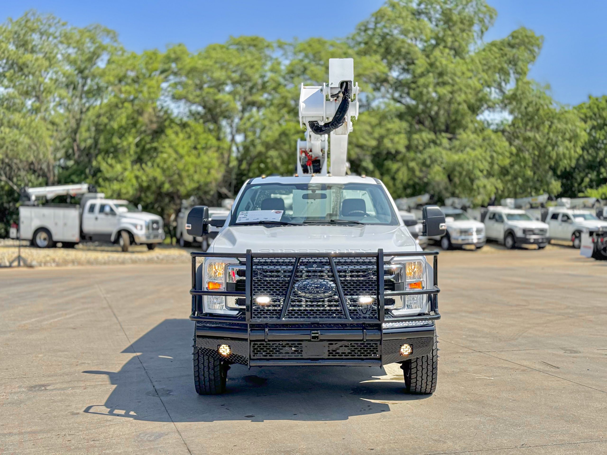 2025 Ford F600 XL - image 2 of 6