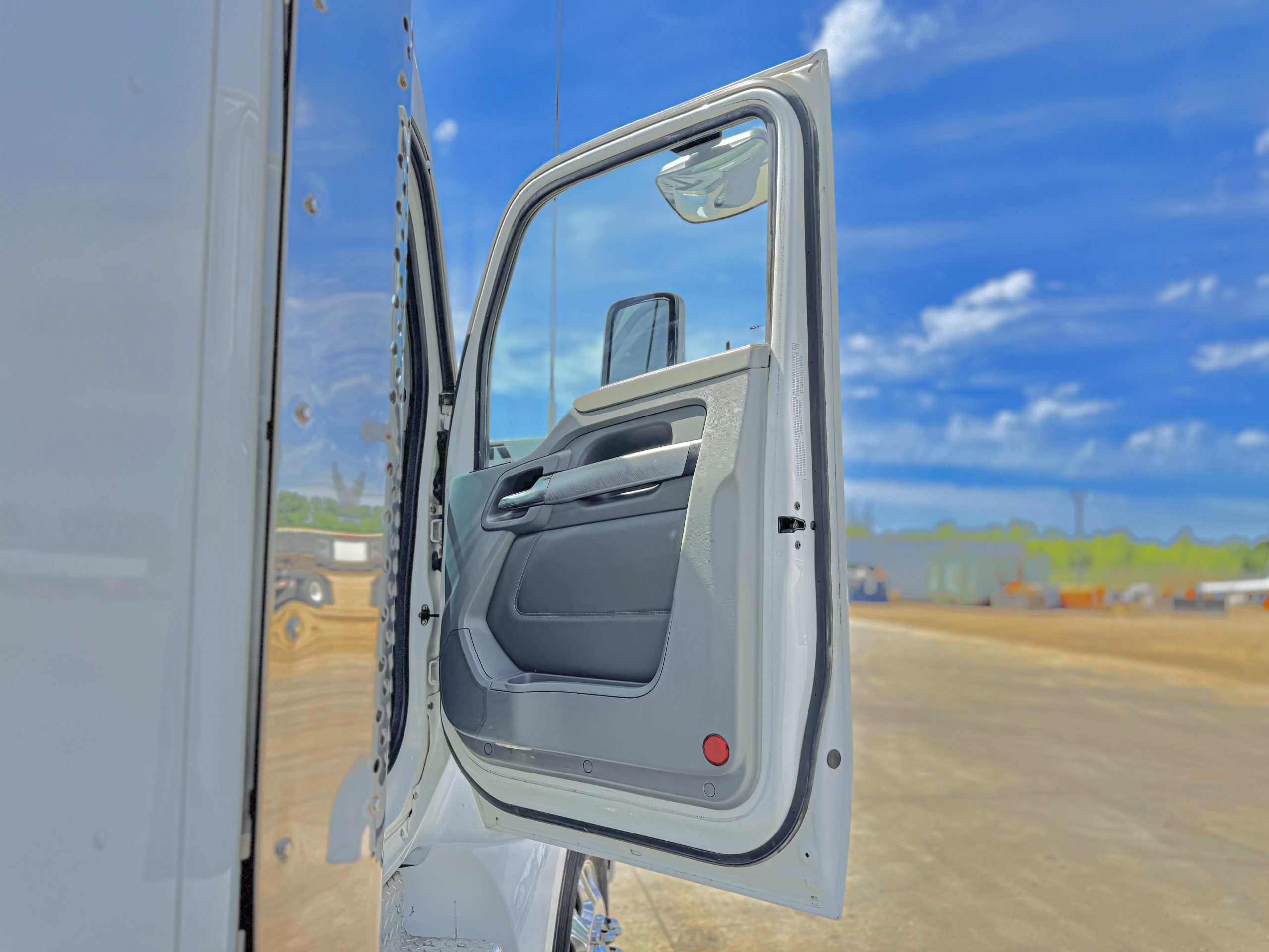 2018 Kenworth T880 - WKI Kenworth