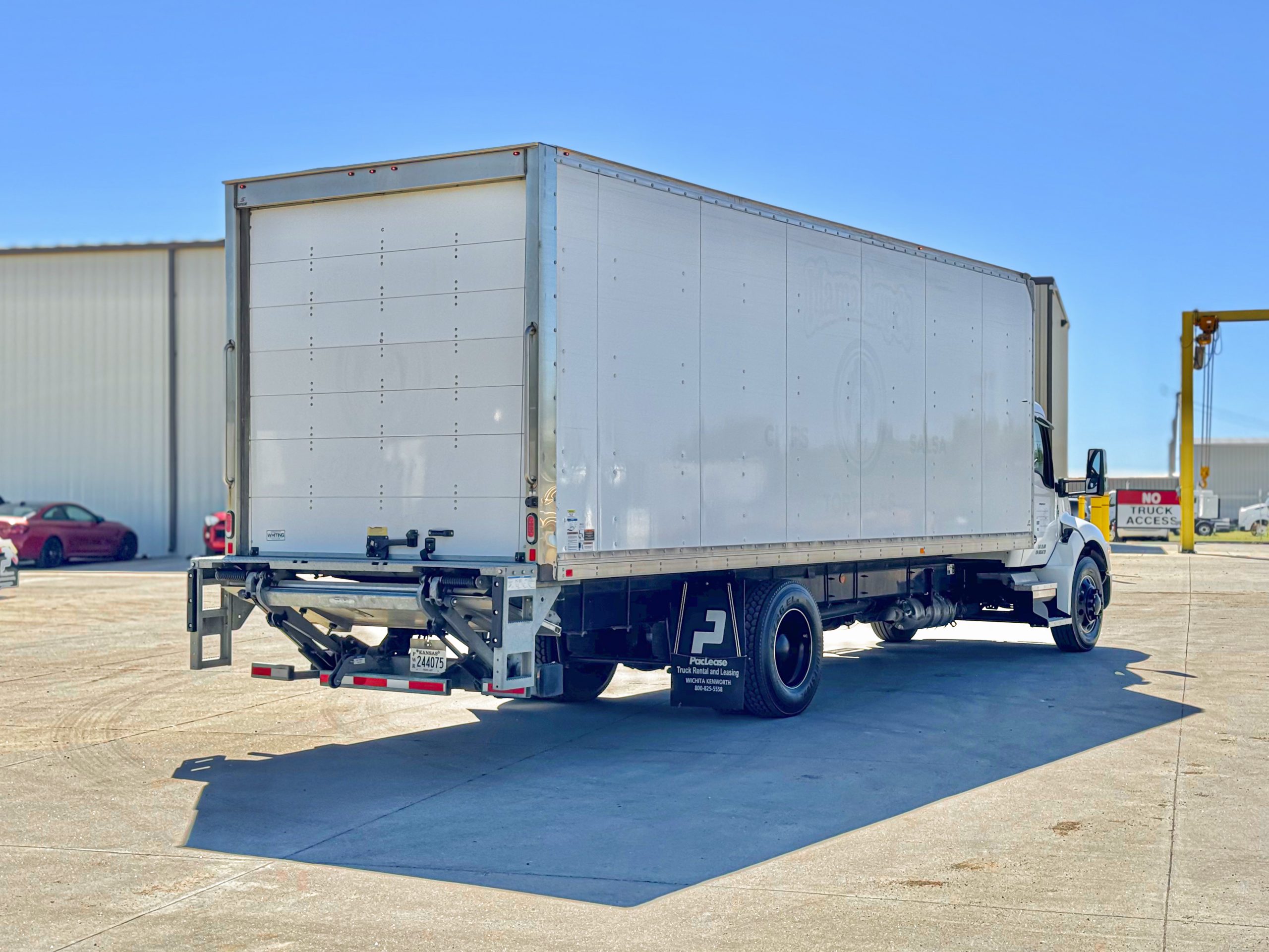 2024 Kenworth T280 - image 4 of 6