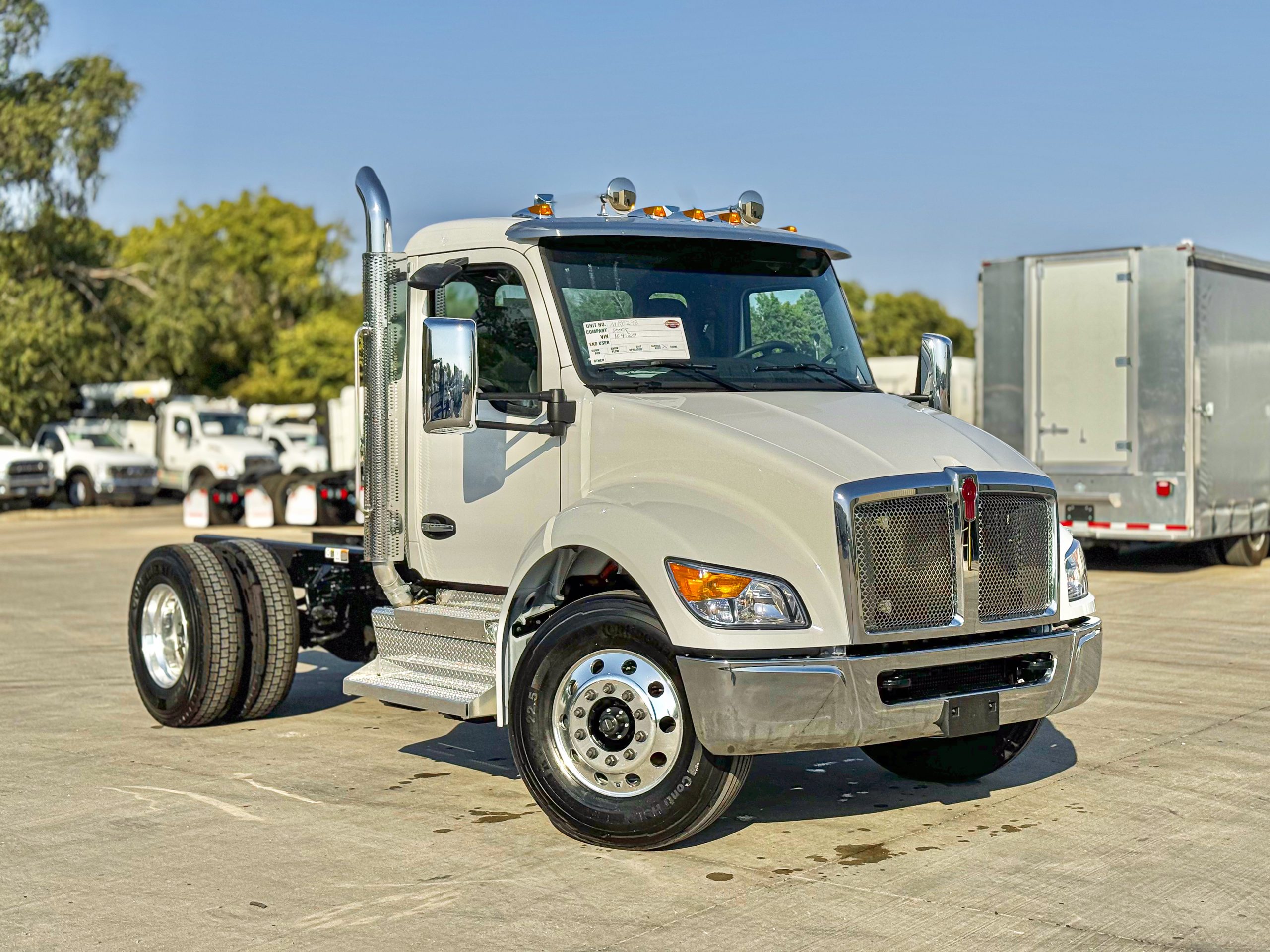 2025 Kenworth T280 - image 4 of 6