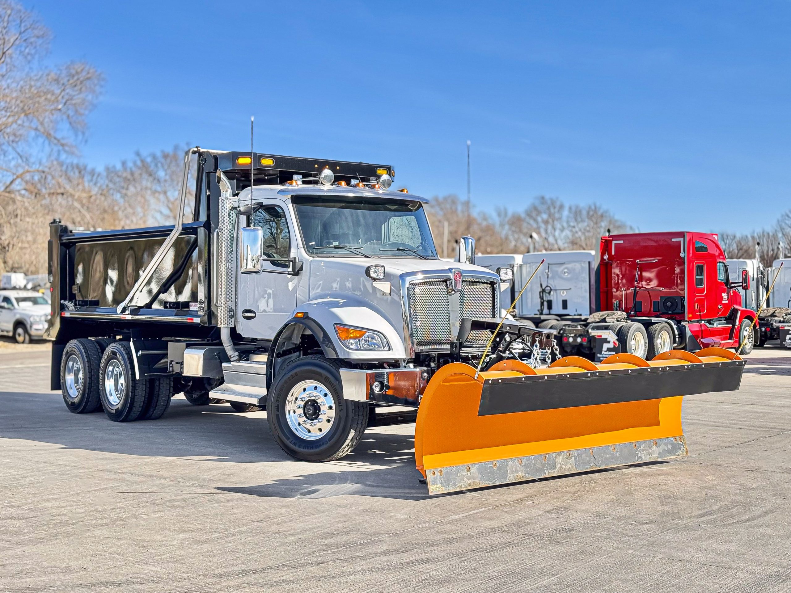 2025 Kenworth T480v - image 3 of 6