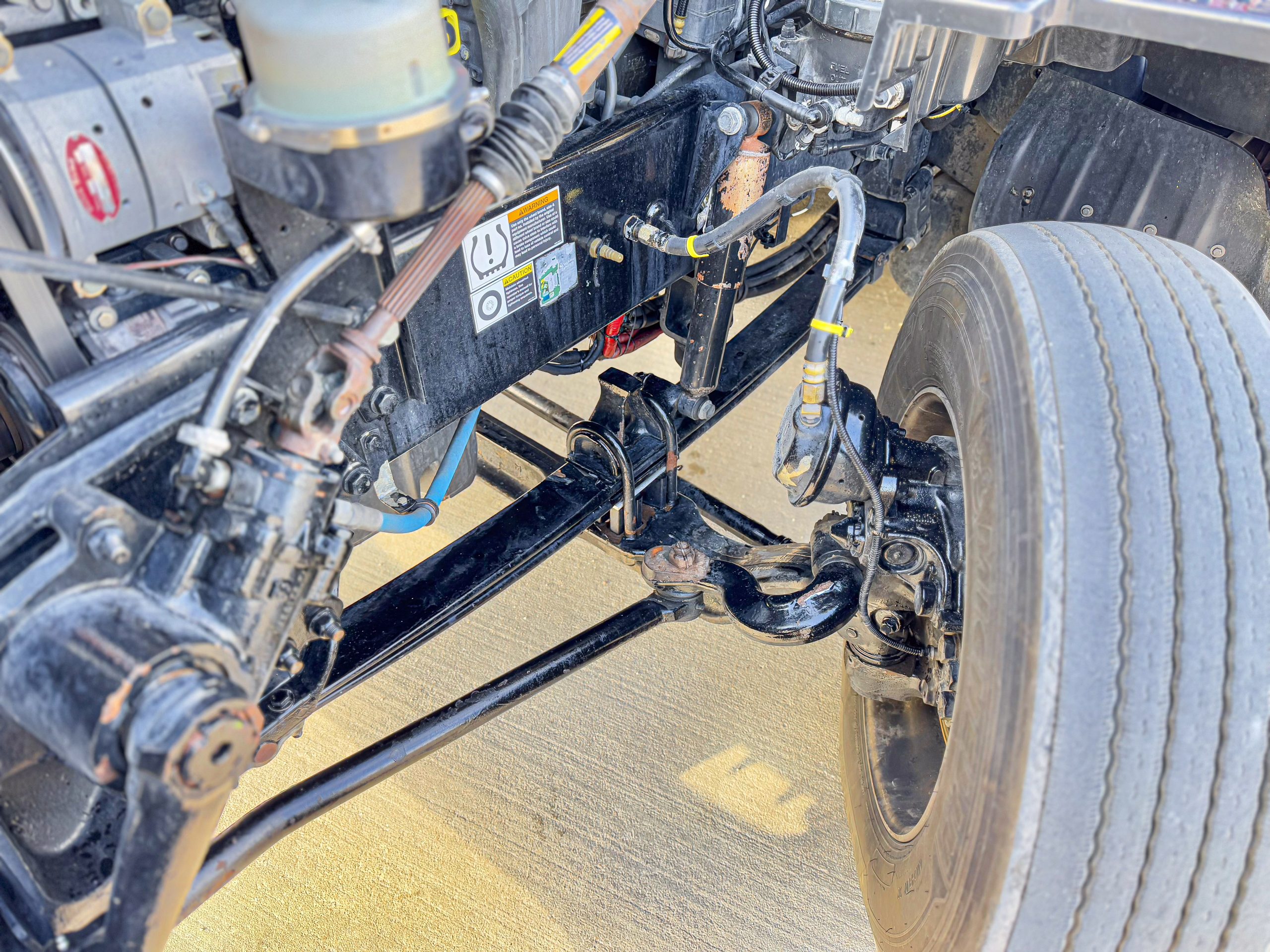 2020 Kenworth T680 - image 4 of 6