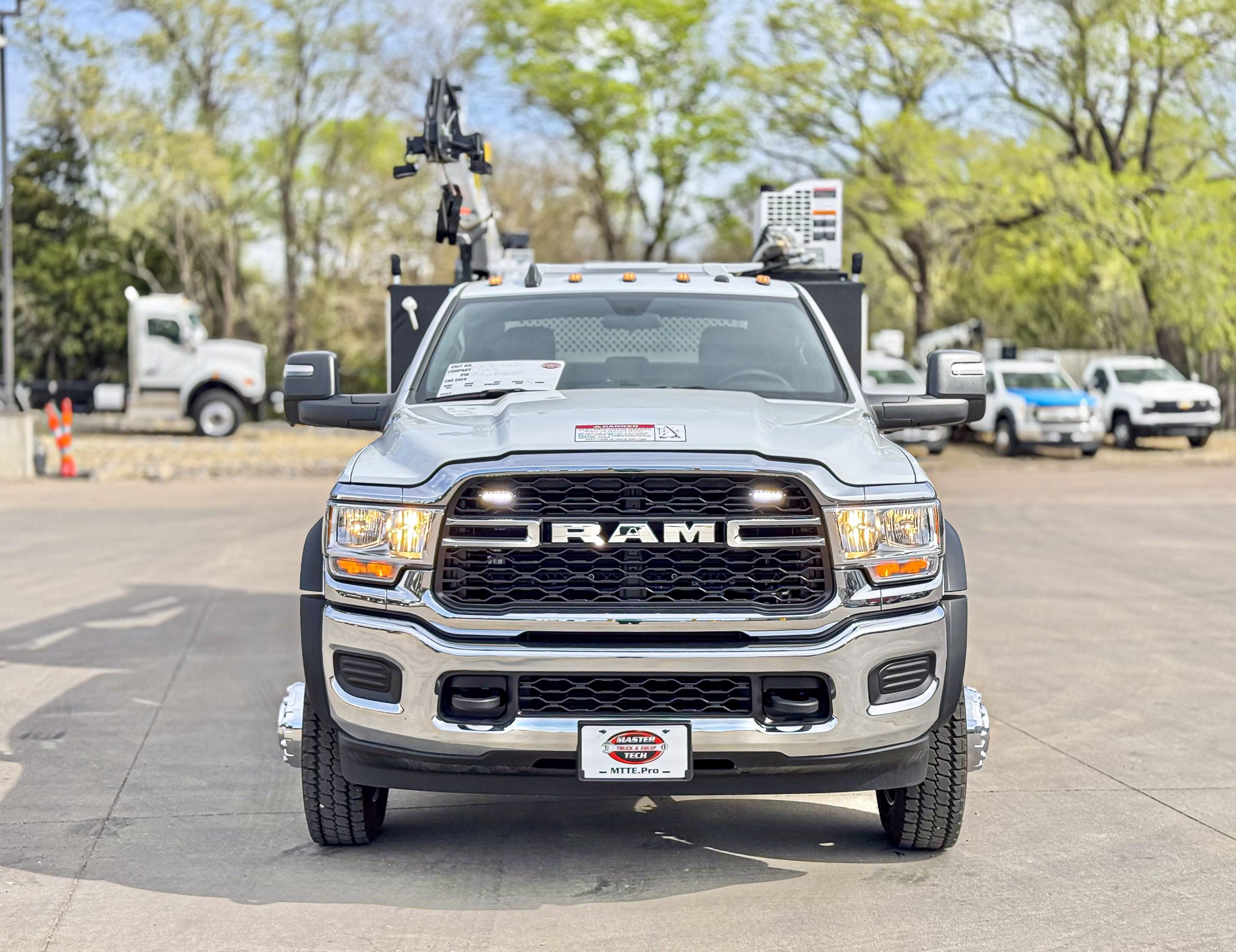 2024 Ram 5500 HD - image 2 of 6
