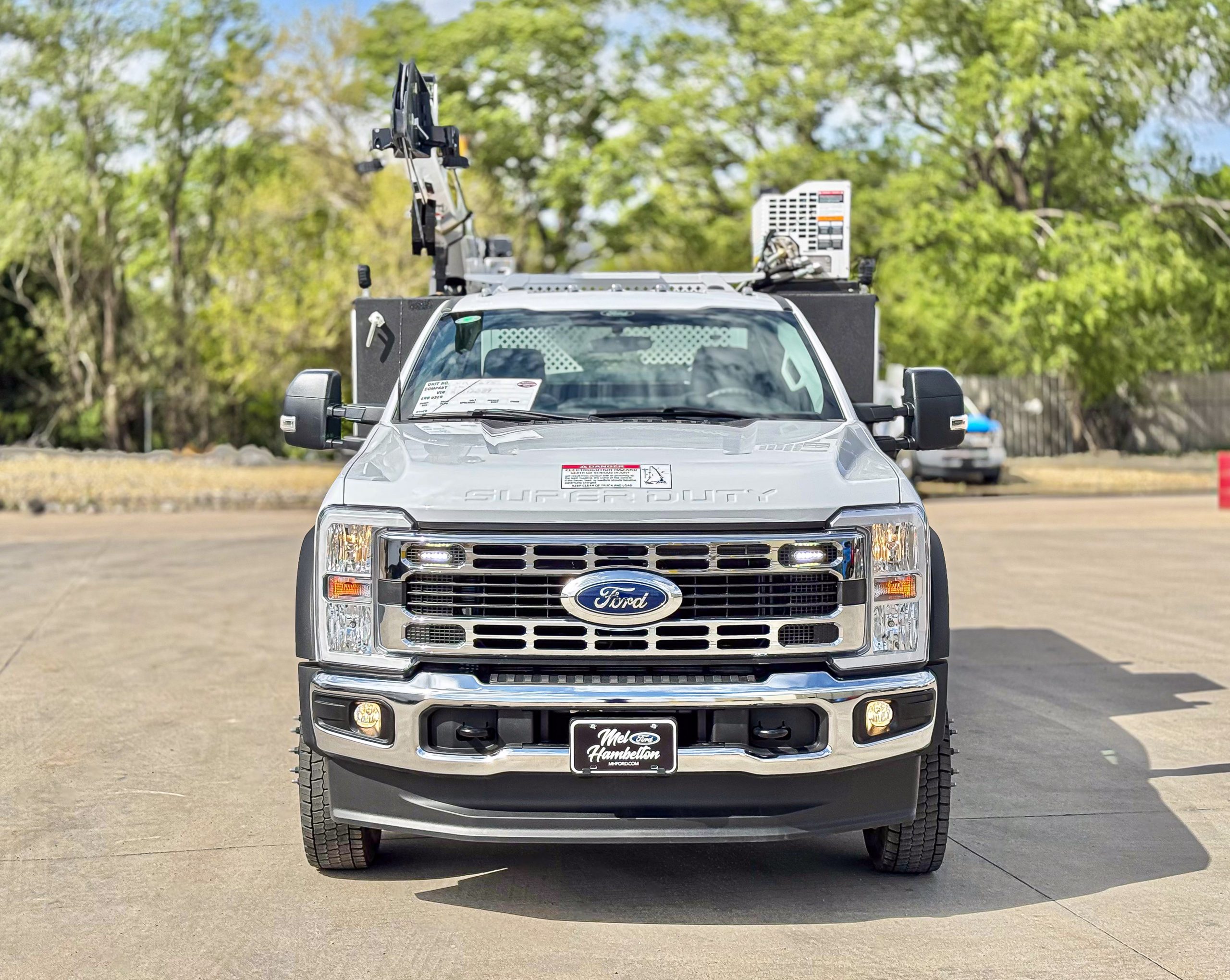 2024 Ford F550 XL - image 2 of 6