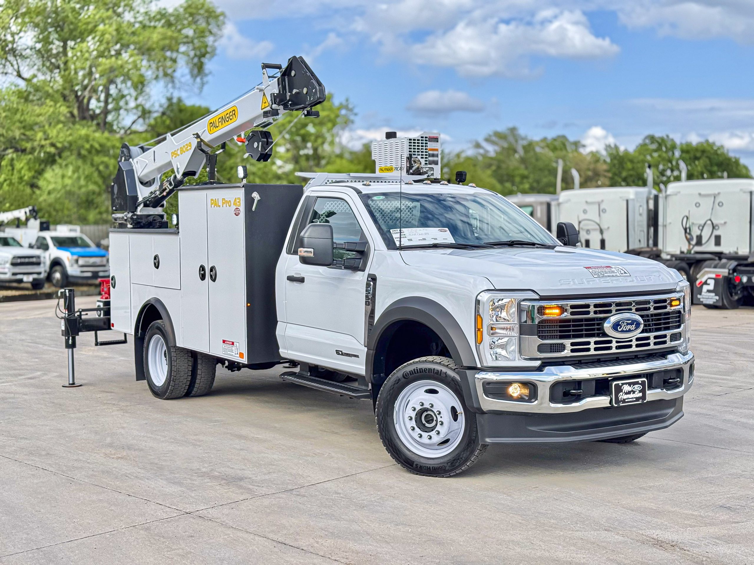 2024 Ford F550 XL - image 3 of 6