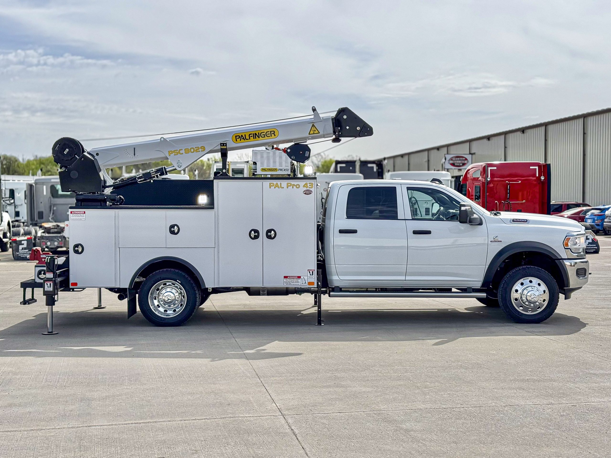 2024 Ram 5500 HD - image 4 of 6