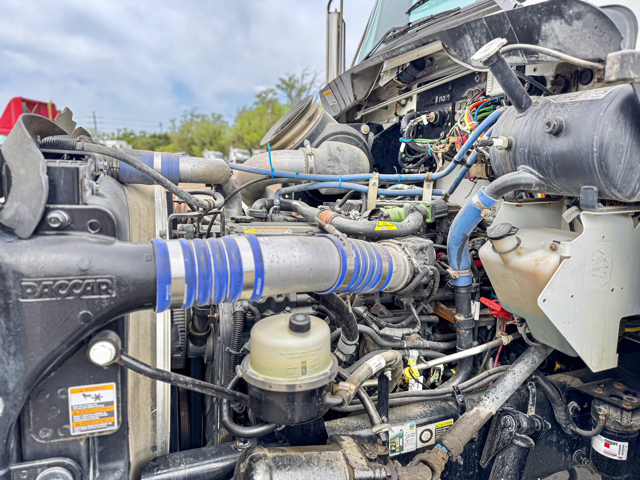 2020 Kenworth T370 - image 5 of 6