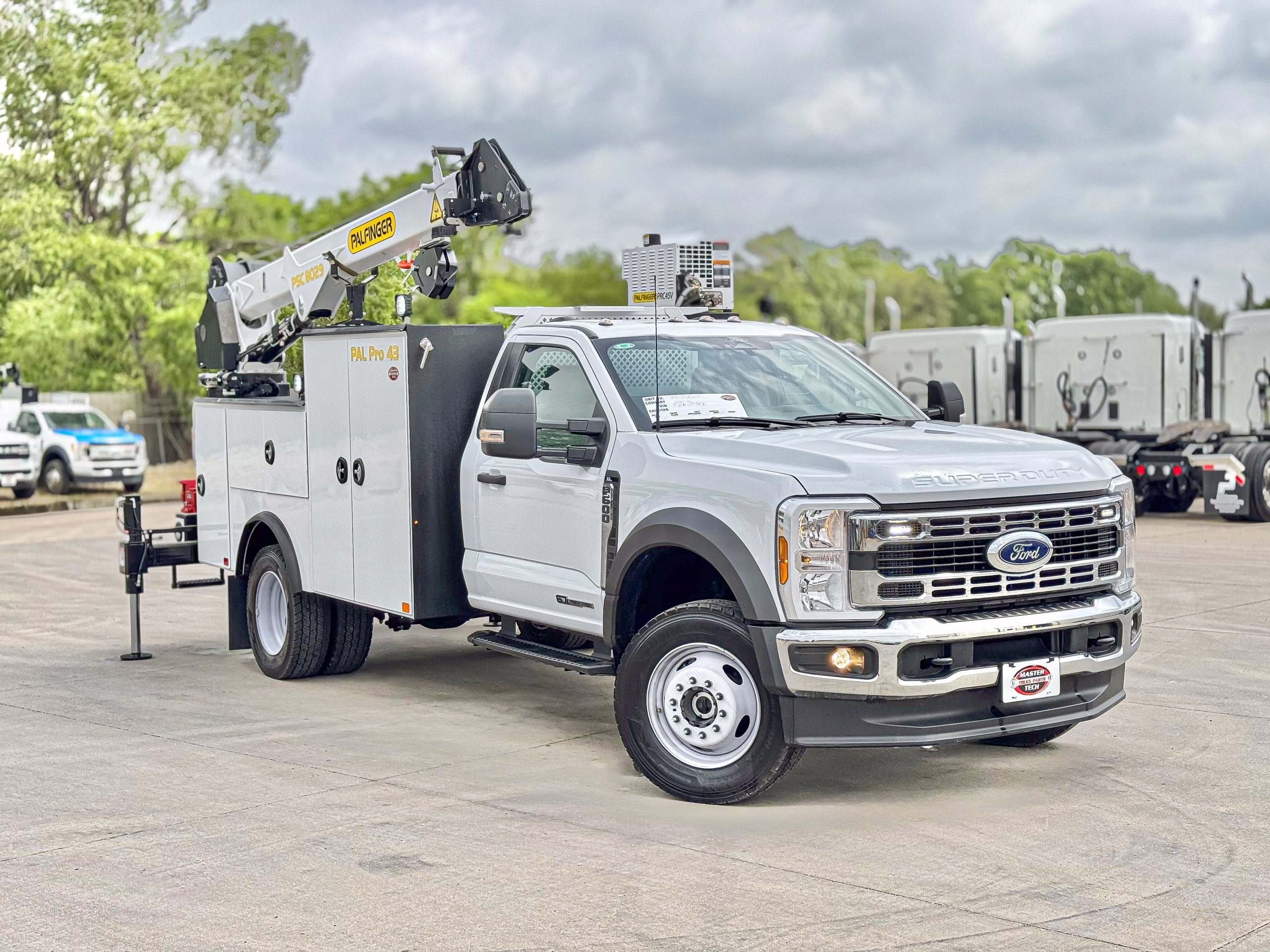 2024 Ford F600 XL - image 5 of 6