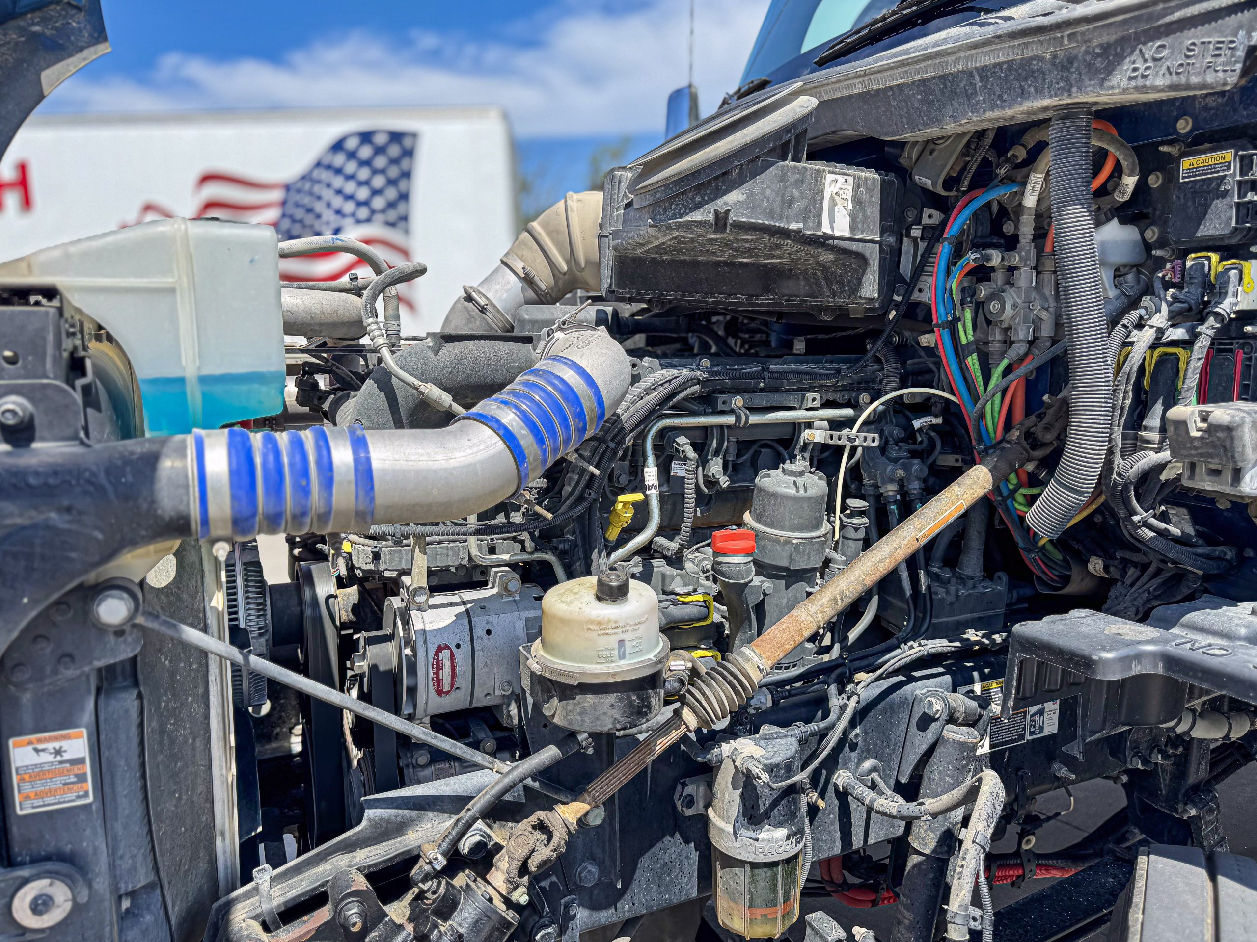 2021 Kenworth T680 - image 5 of 6