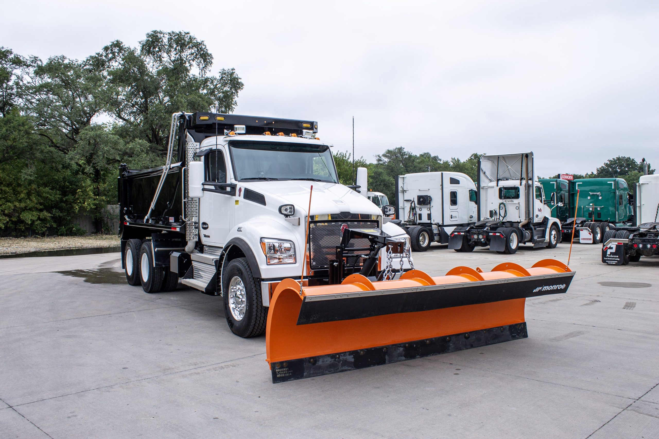 2025 Kenworth T880S - image 5 of 6