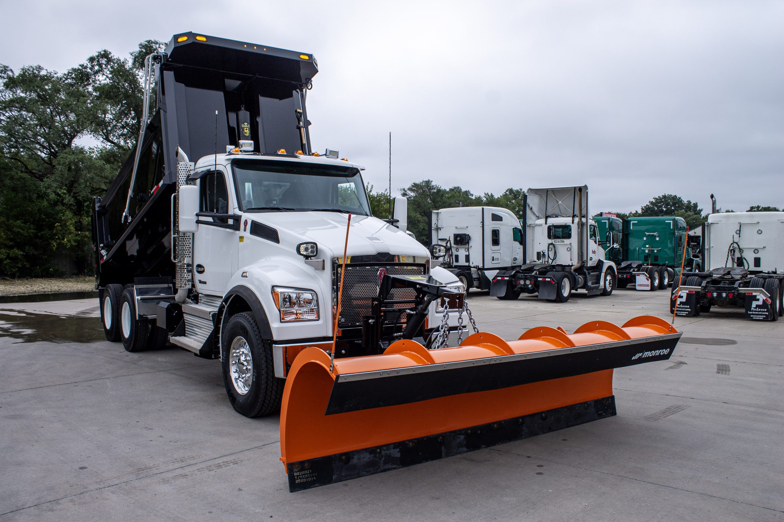 2025 Kenworth T880S - image 6 of 6