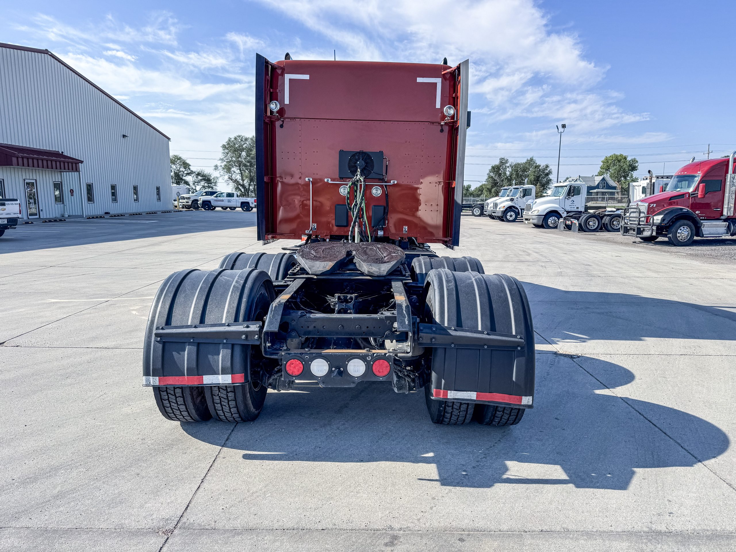 2022 Kenworth T680 76