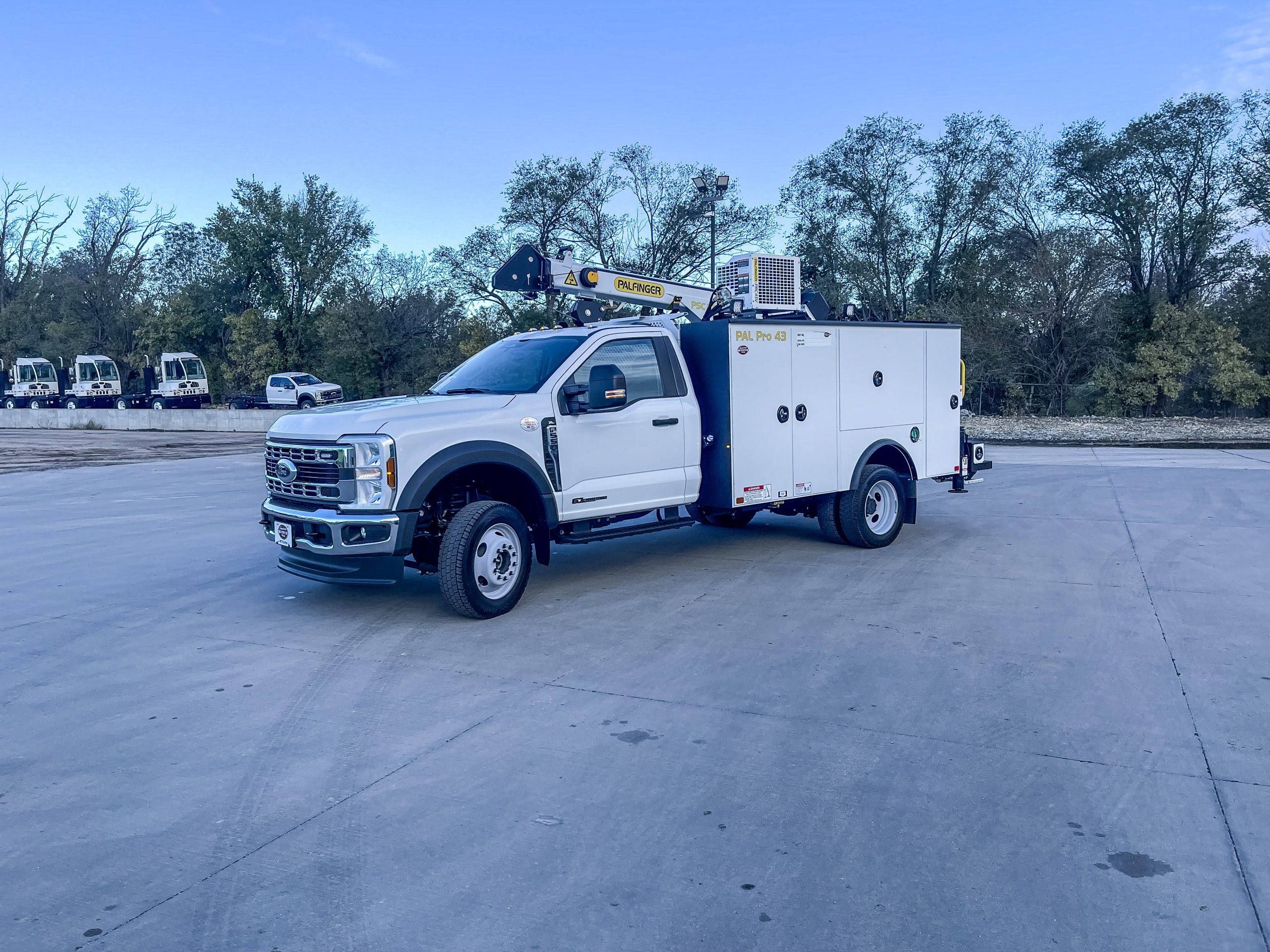 2024 Ford F-550 XL - image 1 of 6