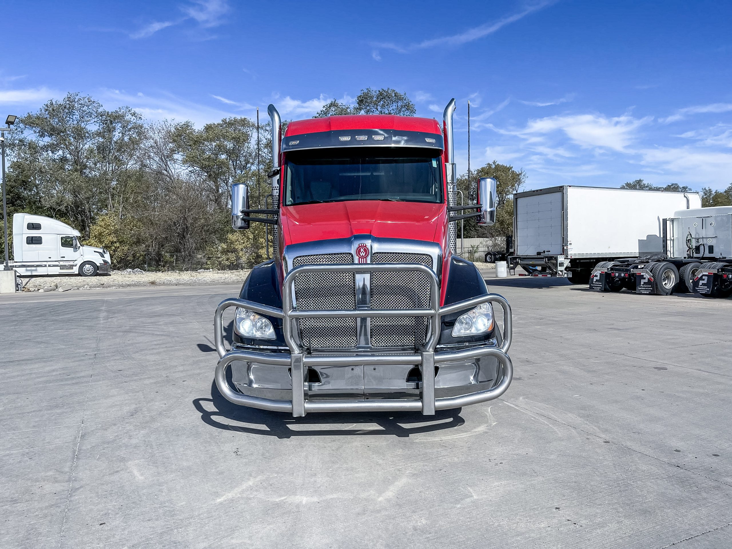 2021 Kenworth T680 - image 3 of 6