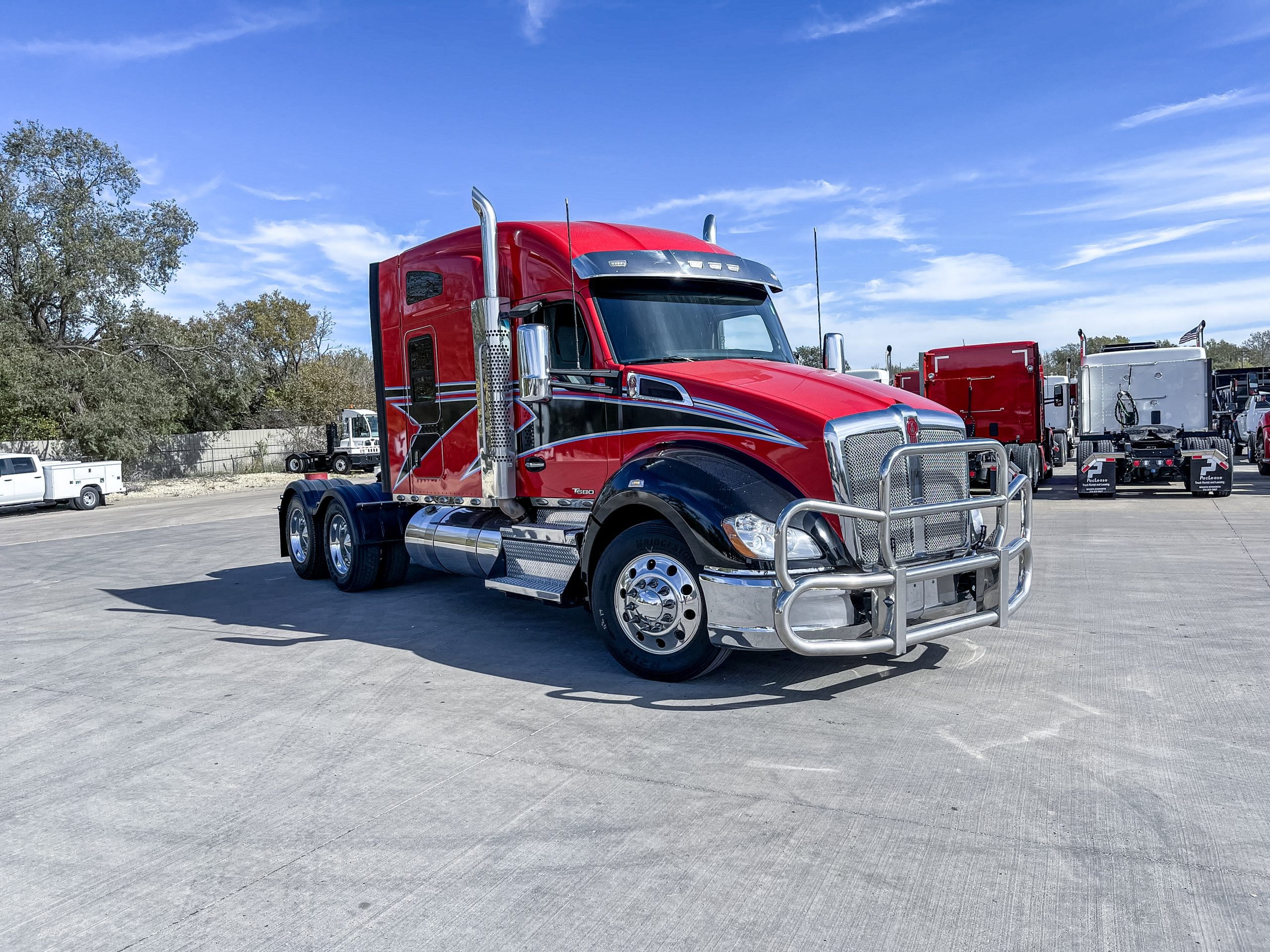 2021 Kenworth T680 - image 4 of 6