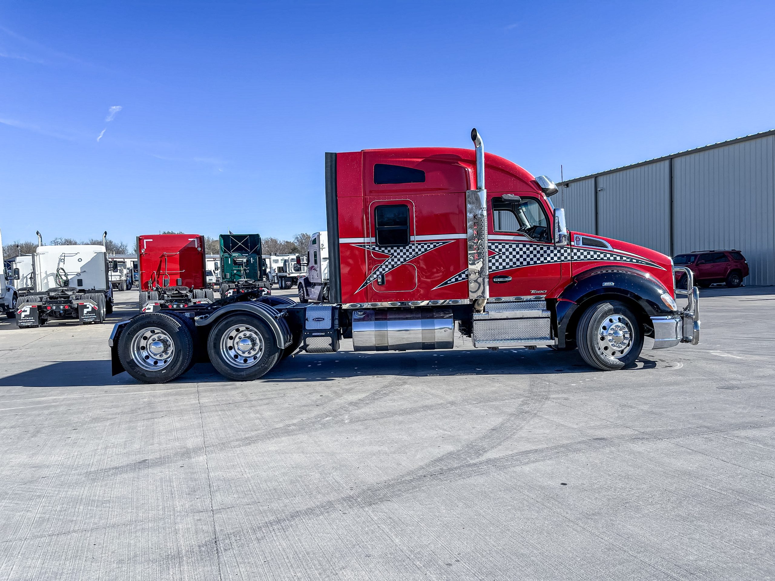 2021 Kenworth T680 - image 4 of 6