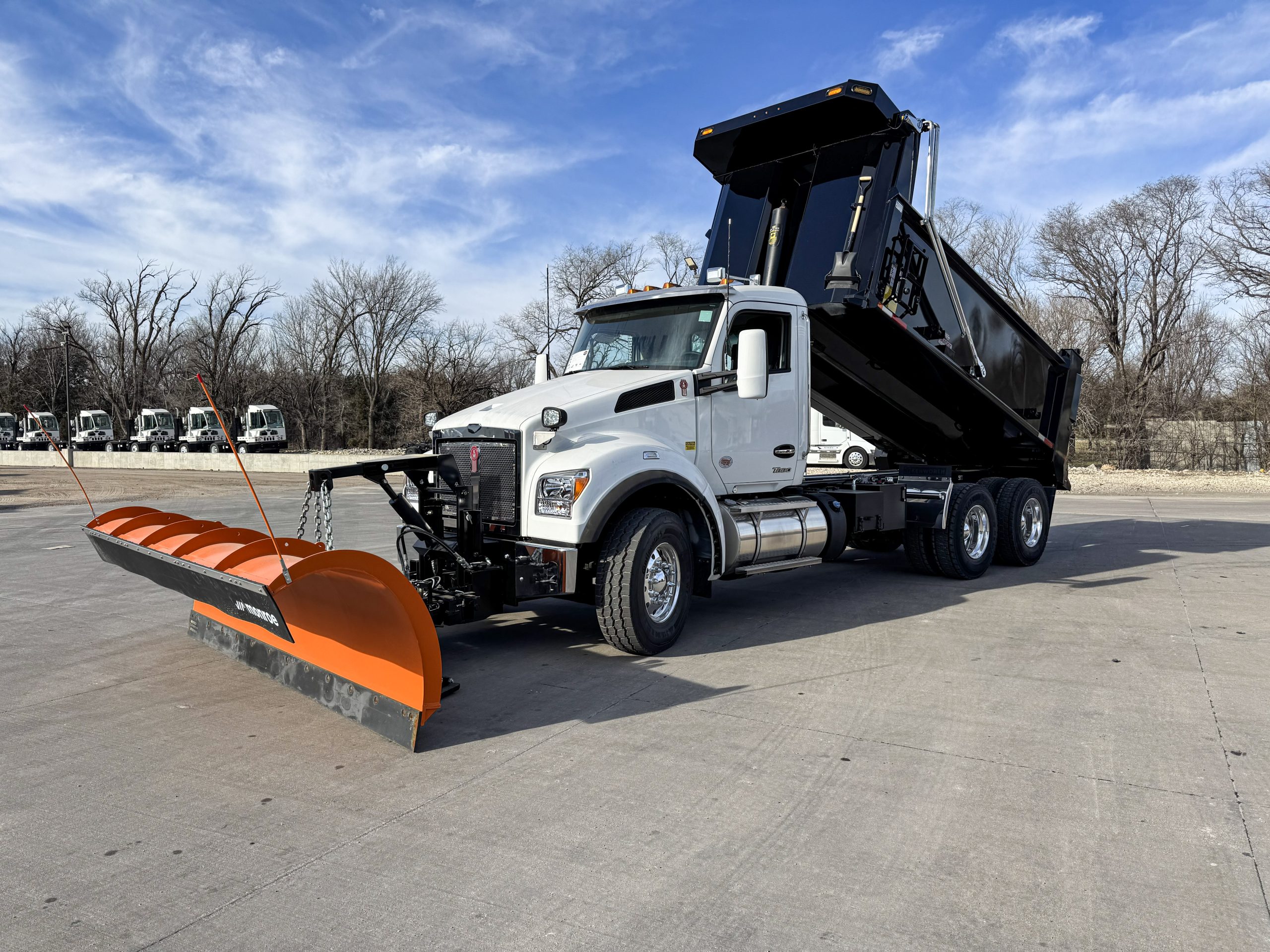 2025 Kenworth T880S 2025 Kenworth T880S - image 2 of 6