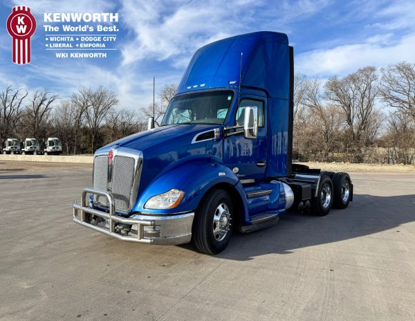 2021 Kenworth T680 - image 1 of 6