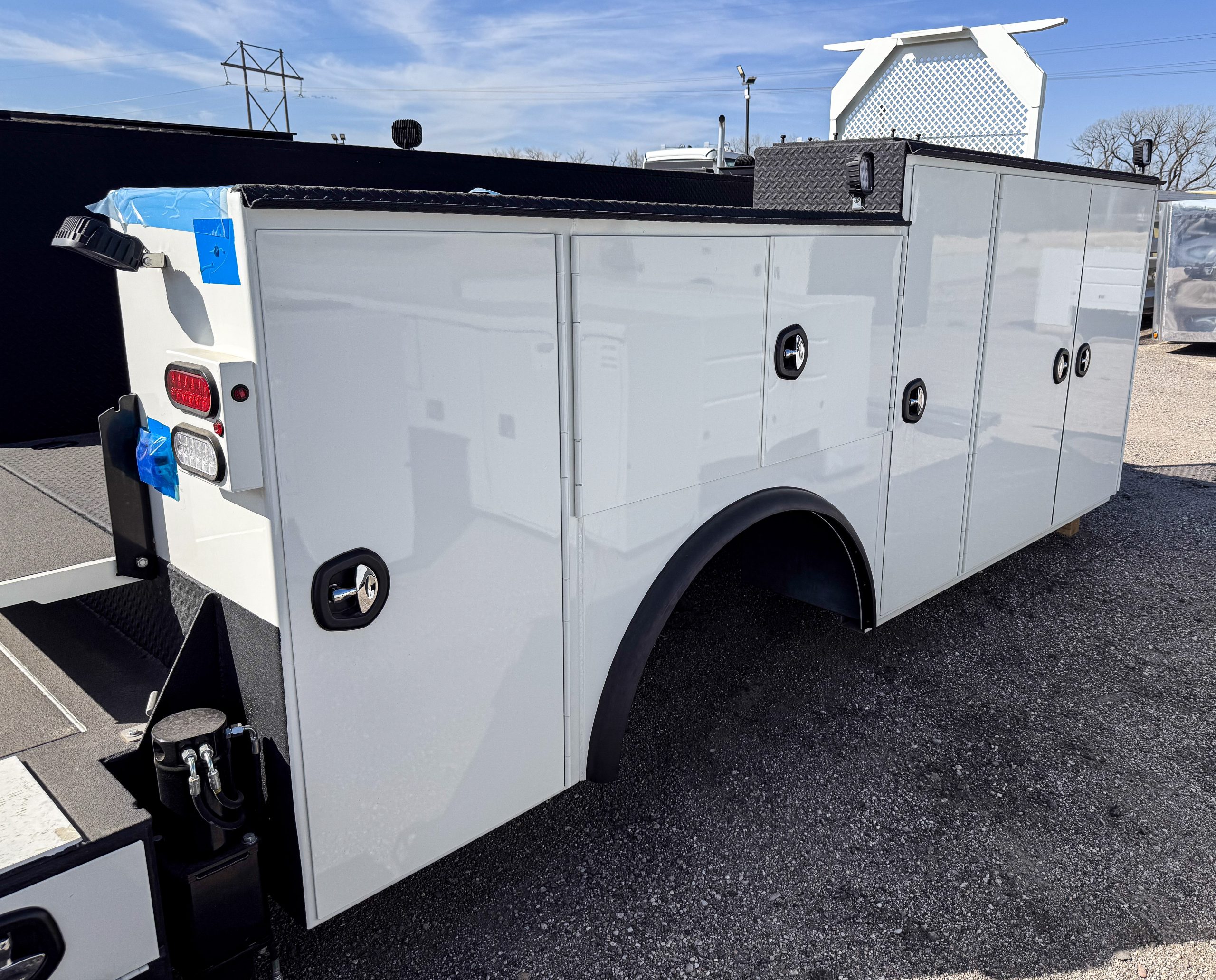 Palfinger Pro 72 Service Body | MTTE Palfinger Pro 72 Service Body | MTTE - image 4 of 6