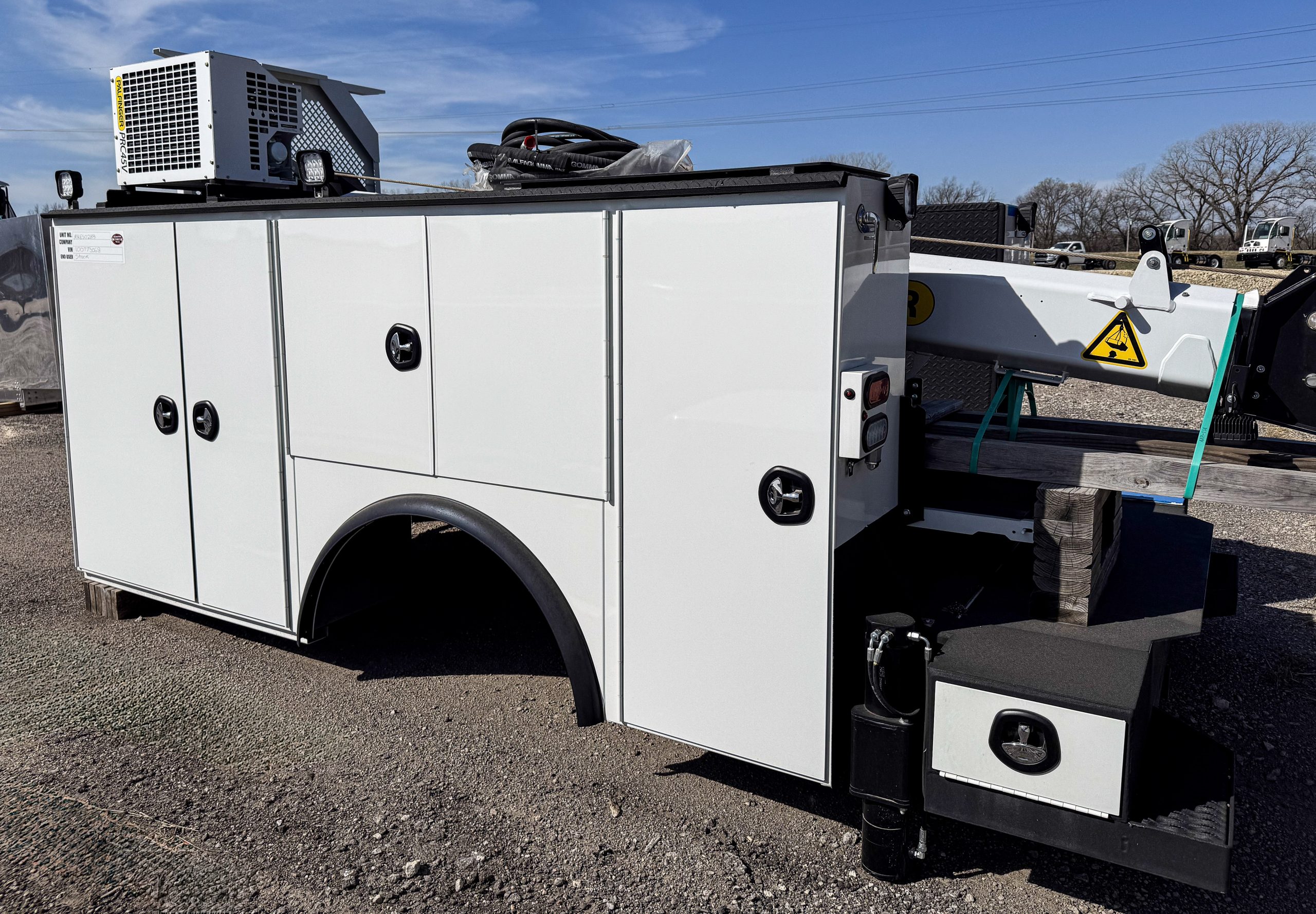 Palfinger Pro 72 Service Body | MTTE Palfinger Pro 72 Service Body | MTTE - image 6 of 6