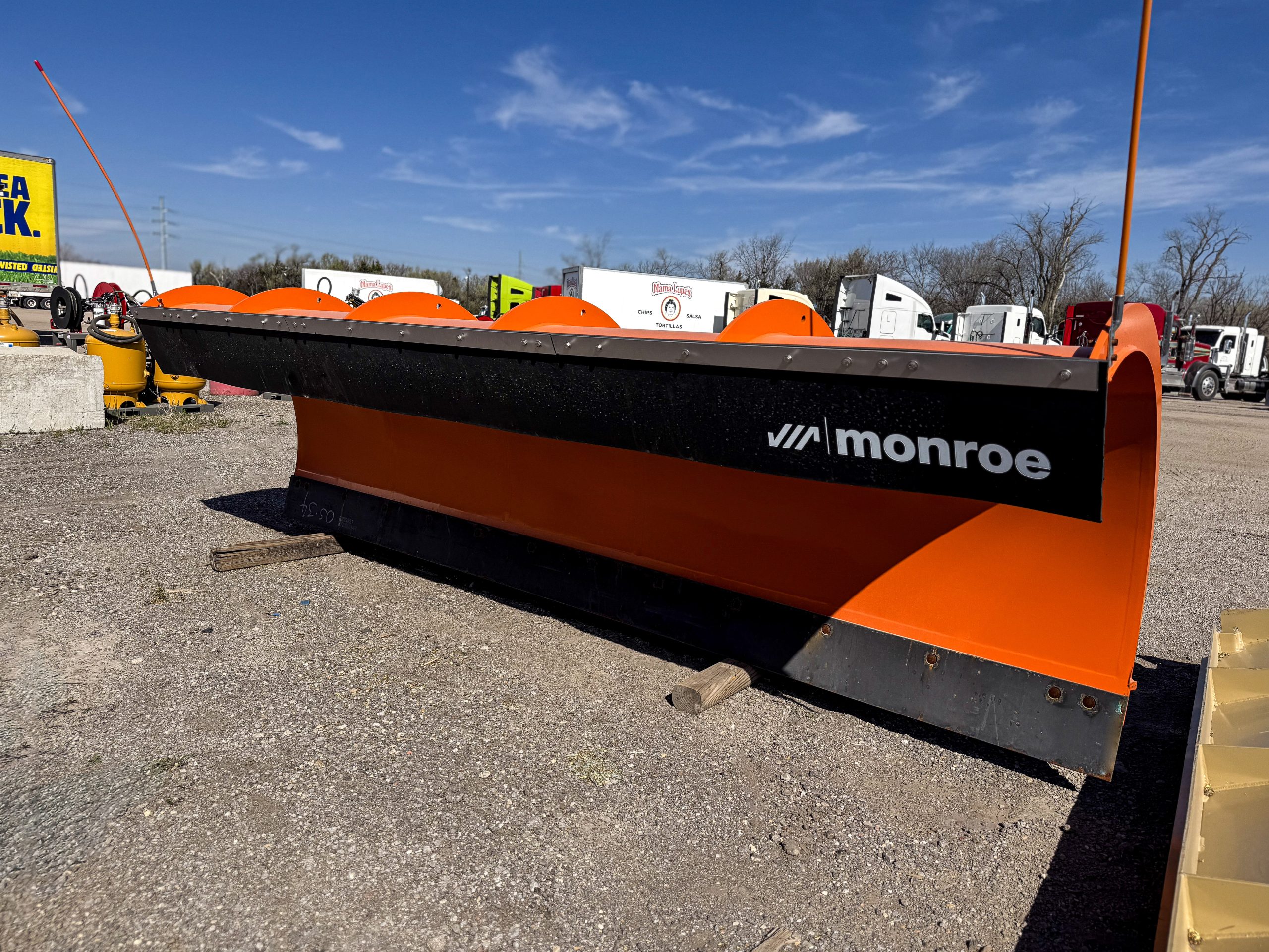 Monroe Snow Plows 11' & 12' | MTTE Monroe Snow Plows 11' & 12' | MTTE - image 3 of 4