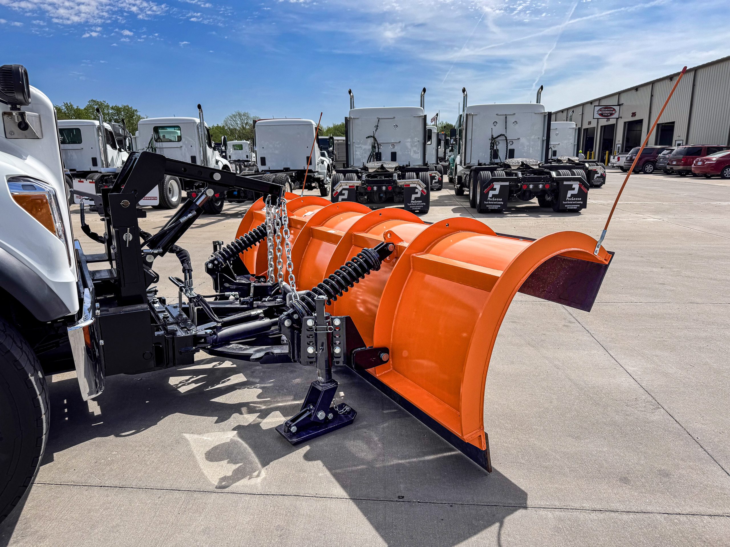 2026 Kenworth T880S Dump Truck for Sale | Snow Plow 2026 Kenworth T880S Dump Truck for Sale | Snow Plow - image 4 of 6
