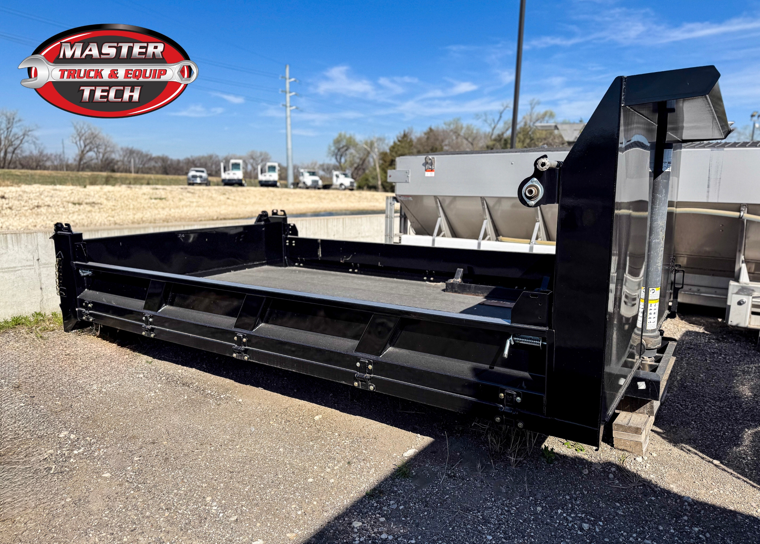 Lanau 14' Landscape Body | Master Tech Truck & Equipment Lanau 14' Landscape Body | Master Tech Truck & Equipment - image 1 of 4