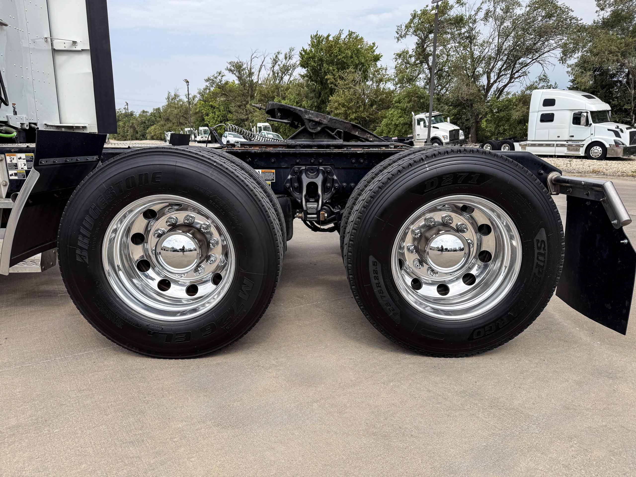 2022 KENWORTH T680 76 MID ROOF FOR SALE | WICHITA KS 2022 KENWORTH T680 76 MID ROOF FOR SALE | WICHITA KS - image 6 of 6